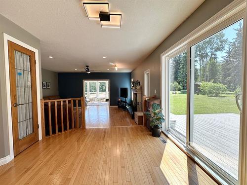 29, 593037 Range Road 122, Rural Woodlands County, AB - Indoor