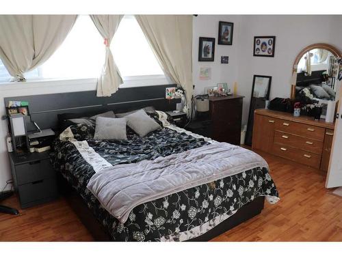 1863 63 Street, Edson, AB - Indoor Photo Showing Bedroom