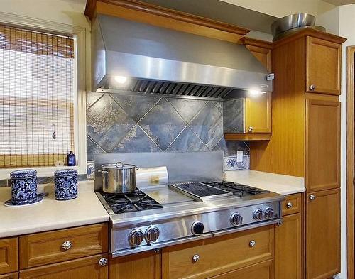 5502 17 Avenue, Edson, AB - Indoor Photo Showing Kitchen