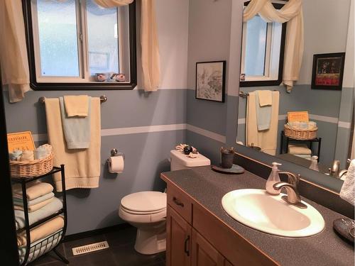 593038-West Mountain Road, Rural Woodlands County, AB - Indoor Photo Showing Bathroom
