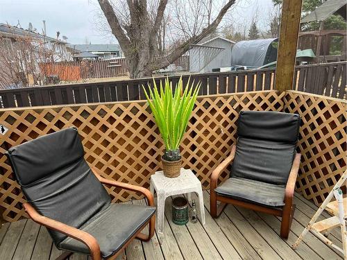 805 8 Street, Fox Creek, AB - Outdoor With Deck Patio Veranda