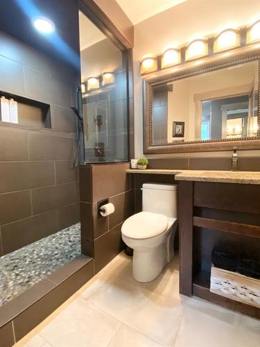 48 Ravine Drive, Whitecourt, AB - Indoor Photo Showing Bathroom