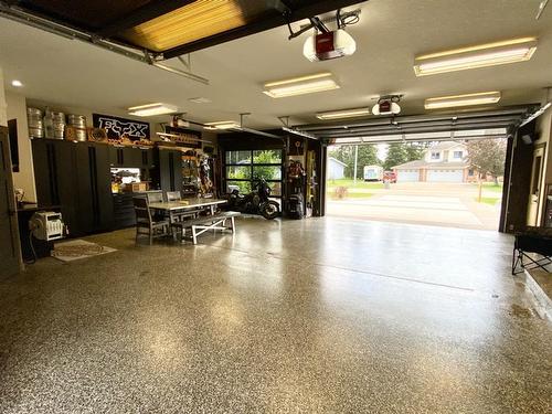 48 Ravine Drive, Whitecourt, AB - Indoor Photo Showing Garage