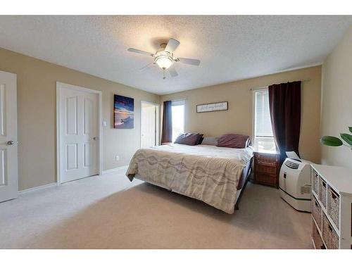 1013 7 Street Sw, Slave Lake, AB - Indoor Photo Showing Bedroom