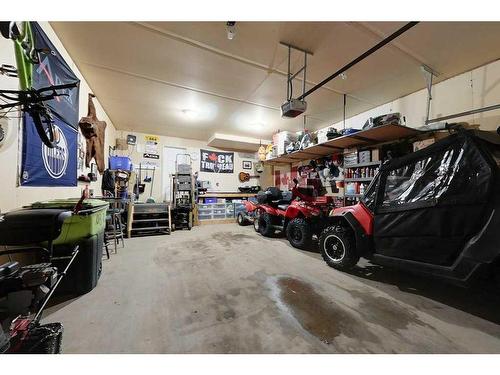 1013 7 Street Sw, Slave Lake, AB - Indoor Photo Showing Garage