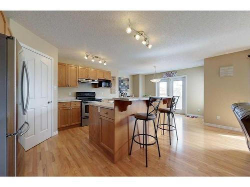 1013 7 Street Sw, Slave Lake, AB - Indoor Photo Showing Kitchen