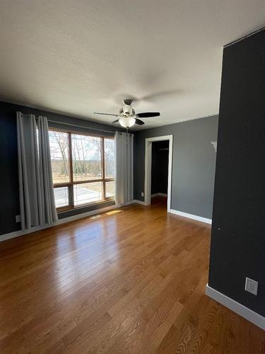 6701 15 Avenue, Edson, AB - Indoor Photo Showing Other Room