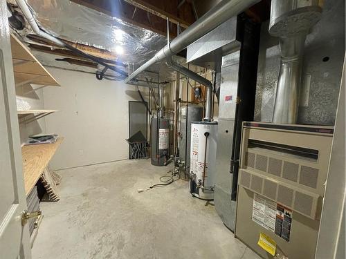 6701 15 Avenue, Edson, AB - Indoor Photo Showing Basement