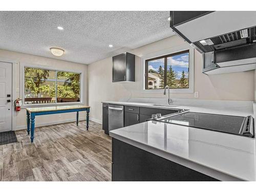 B-419 Marten Street, Banff, AB - Indoor Photo Showing Kitchen