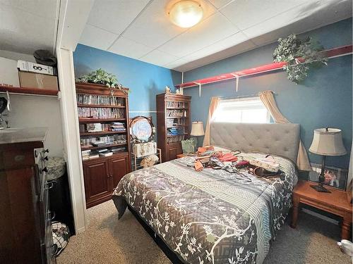 13-660022 Range Road 225.5, Rural Athabasca County, AB - Indoor Photo Showing Bedroom