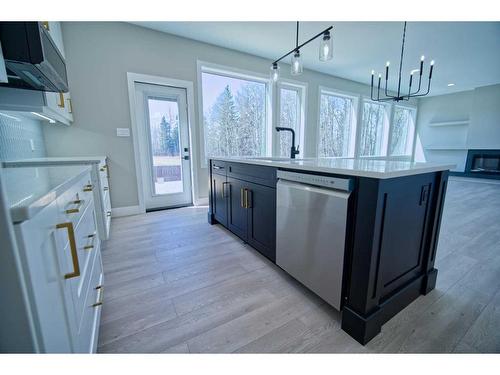 64 Pritchard Drive, Whitecourt, AB - Indoor Photo Showing Kitchen With Upgraded Kitchen