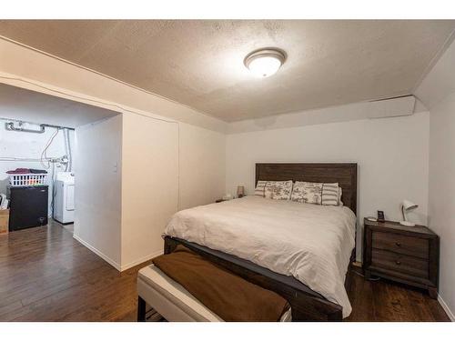 18-441 Switzer Drive, Hinton, AB - Indoor Photo Showing Bedroom