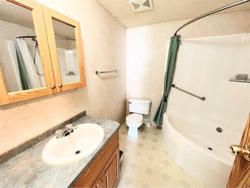 124 Allen Drive, Rural Athabasca County, AB - Indoor Photo Showing Bathroom