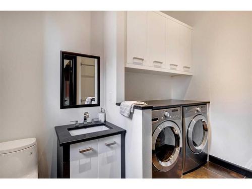 465 Eagle Heights, Canmore, AB - Indoor Photo Showing Laundry Room