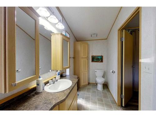 54105C Range Rd 165, Rural Yellowhead County, AB - Indoor Photo Showing Bathroom