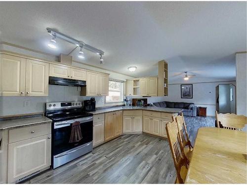 54105C Range Rd 165, Rural Yellowhead County, AB - Indoor Photo Showing Kitchen