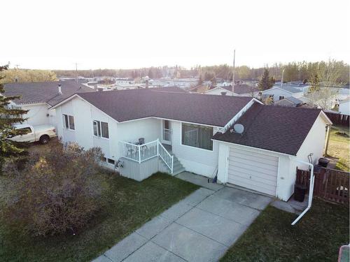 502 8 Street, Fox Creek, AB - Outdoor