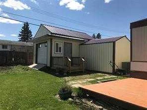 407 9 Street, Fox Creek, AB - Outdoor