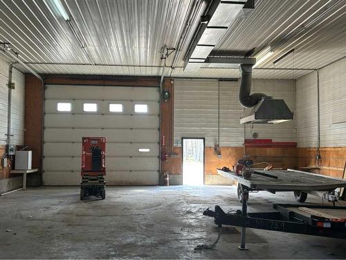 111080 Flats Road, Rural Woodlands County, AB - Indoor Photo Showing Garage