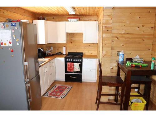 54132A Hwy 751, Rural Yellowhead County, AB - Indoor Photo Showing Kitchen