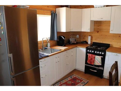 54132A Highway 751, Rural Yellowhead County, AB - Indoor Photo Showing Kitchen