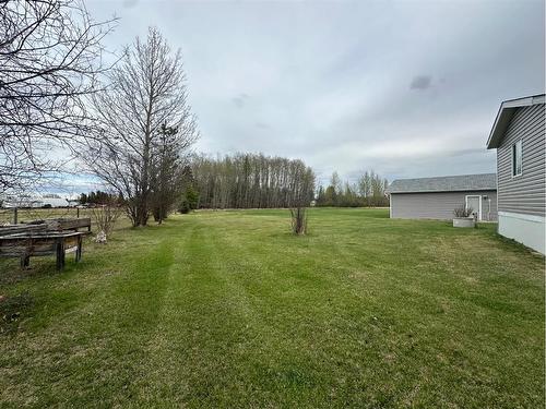 592062 Highway 32, Rural Woodlands County, AB - Indoor Photo Showing Kitchen