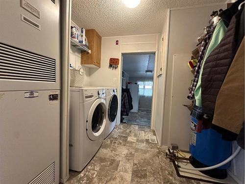 592062 Highway 32, Rural Woodlands County, AB - Indoor Photo Showing Laundry Room