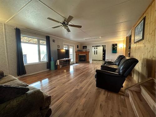 592062 Highway 32, Rural Woodlands County, AB - Indoor Photo Showing Other Room With Fireplace