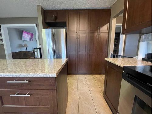 55 Hillside Crescent, Swan Hills, AB - Indoor Photo Showing Kitchen