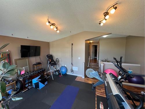 4049 Bradwell Street, Hinton, AB - Indoor