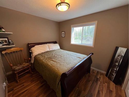 4049 Bradwell Street, Hinton, AB - Indoor Photo Showing Bedroom