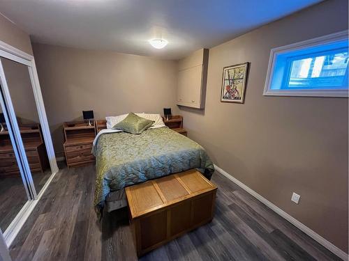 4049 Bradwell Street, Hinton, AB - Indoor Photo Showing Bedroom