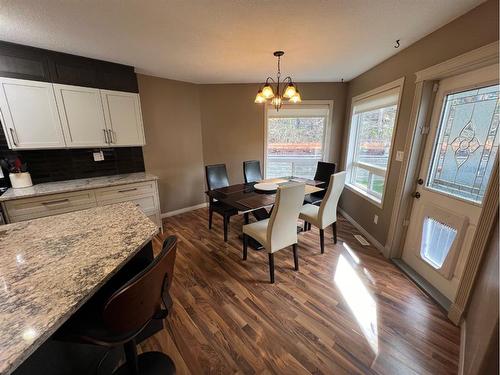 4049 Bradwell Street, Hinton, AB - Indoor Photo Showing Dining Room