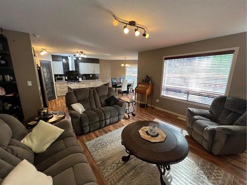 4049 Bradwell Street, Hinton, AB - Indoor Photo Showing Living Room