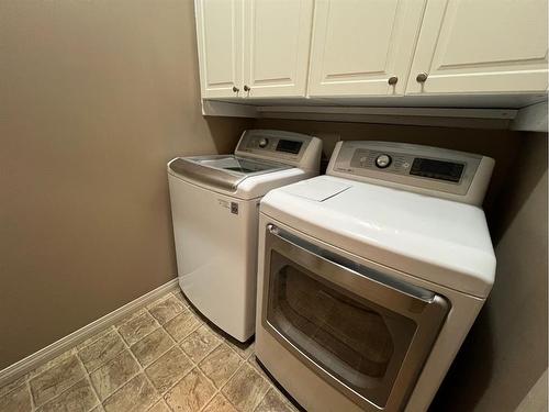 4049 Bradwell Street, Hinton, AB - Indoor Photo Showing Laundry Room