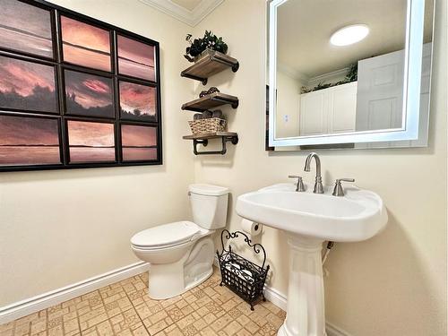 14 Park Circle, Whitecourt, AB - Indoor Photo Showing Bathroom