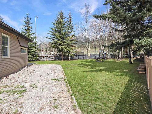 228 17Th Street, Canmore, AB - Outdoor