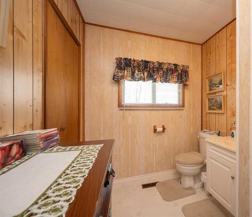 318 Carefoot Street, Rural Athabasca County, AB - Indoor Photo Showing Bathroom