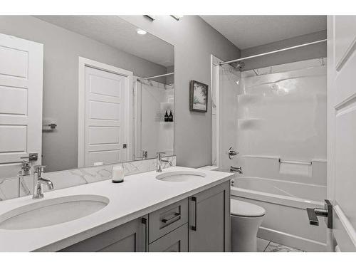 311-106 Stewart Creek Rise, Canmore, AB - Indoor Photo Showing Bathroom