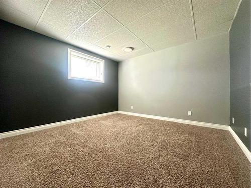 22 Cedar Heights, Whitecourt, AB - Indoor Photo Showing Other Room