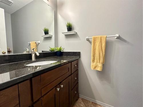 3623 & 3621 55 Ave, Whitecourt, AB - Indoor Photo Showing Bathroom