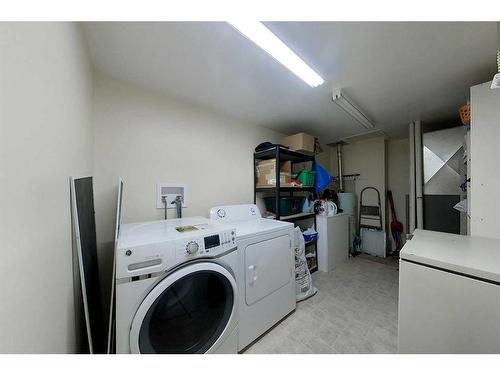 17322 Township Rd 542, Rural Yellowhead County, AB - Indoor Photo Showing Laundry Room