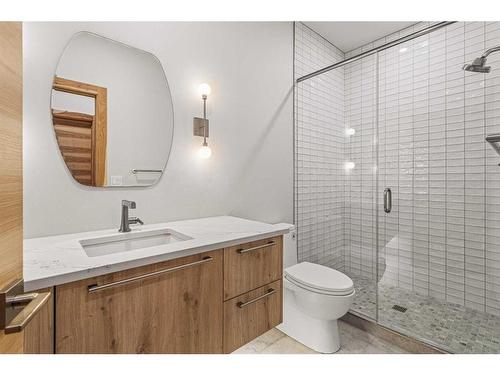 B-290 Three Sisters Drive, Canmore, AB - Indoor Photo Showing Bathroom