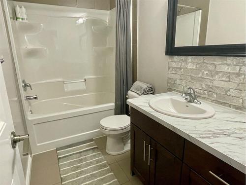 119 Wellwood Drive, Whitecourt, AB - Indoor Photo Showing Bathroom
