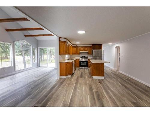 230 Moberly Drive, Hinton, AB - Indoor Photo Showing Kitchen