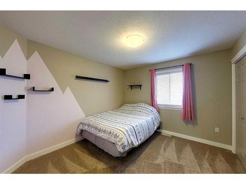 1613 41A Street, Edson, AB - Indoor Photo Showing Bedroom