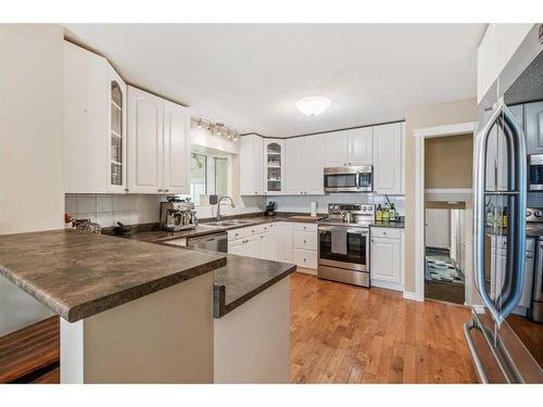 18318 Township Road 534A, Rural Yellowhead County, AB - Indoor Photo Showing Kitchen With Stainless Steel Kitchen With Double Sink