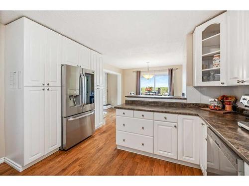 18318 Township Road 534A, Rural Yellowhead County, AB - Indoor Photo Showing Kitchen