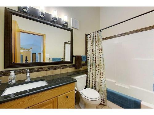 13 Springwood Drive Ne, Slave Lake, AB - Indoor Photo Showing Bathroom
