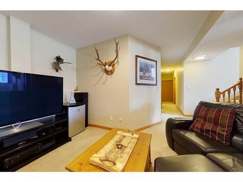 13 Springwood Drive Ne, Slave Lake, AB - Indoor Photo Showing Other Room